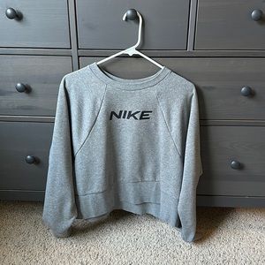 Cropped Nike Crewneck!